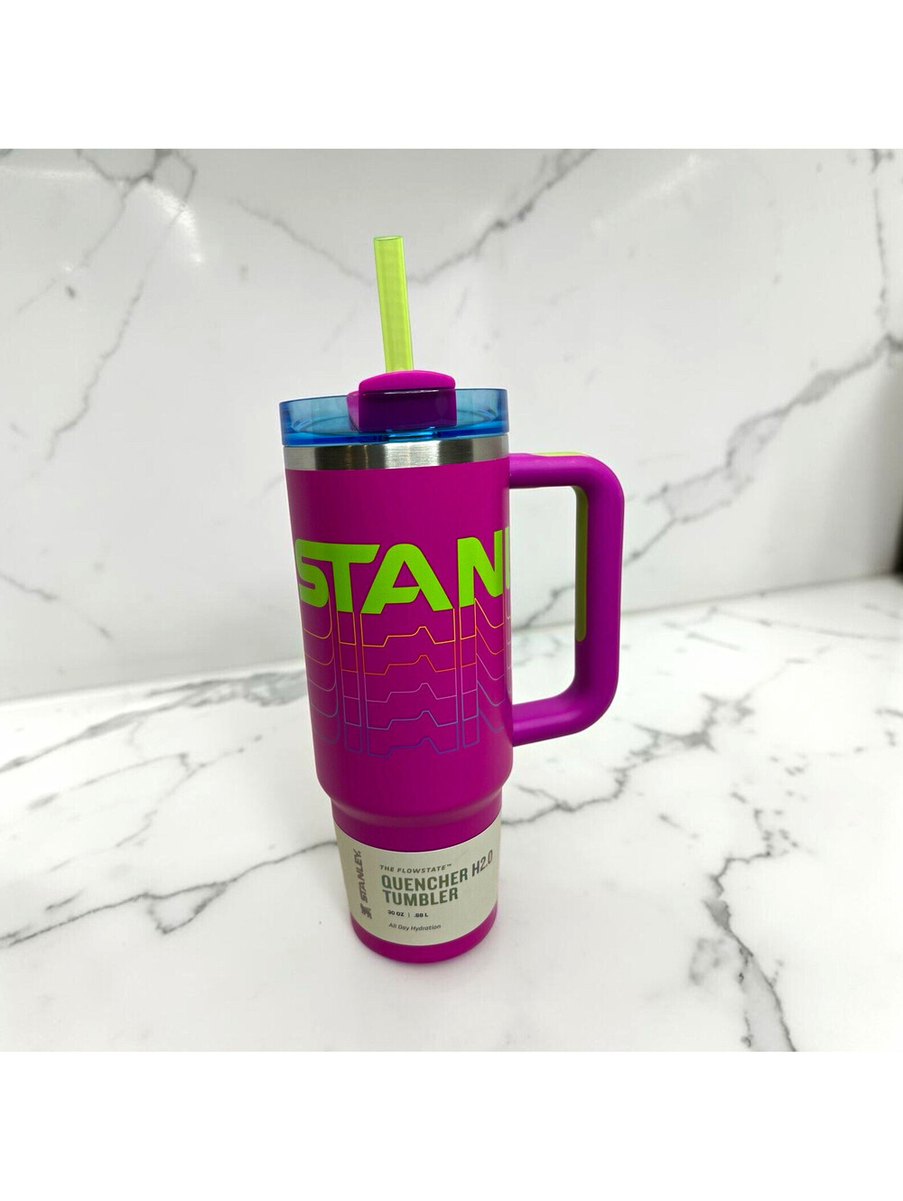 Stanley Quencher H2.0 Tumbler Neon Pink Reverb 30 oz Insulated Handle Lid Straw